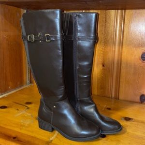 TOTES HAZEL boots